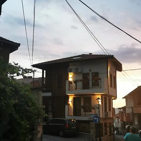 Damaris Guest house